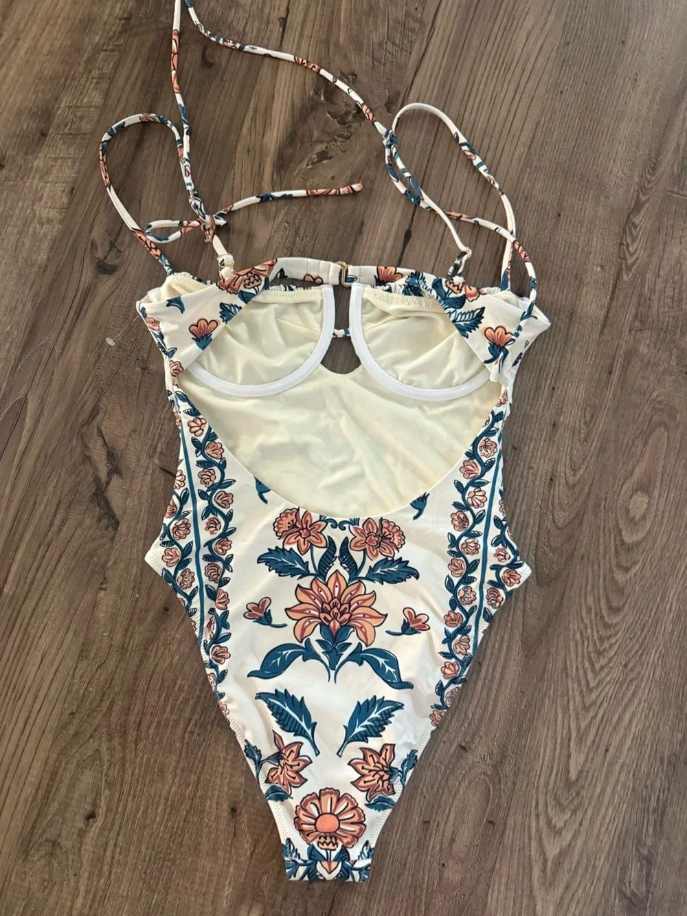 Montce Winona floral swimsuit - Picture 5 of 5